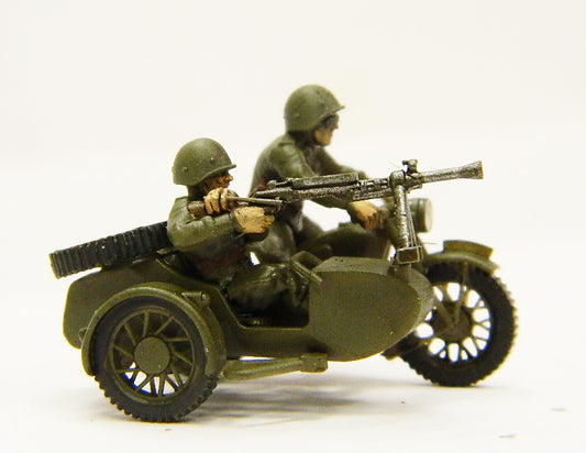 013 MAR.DAV NOT PAINTED SOVIET MOTORCYCLE AND MG SIDECAR WWII   1/72