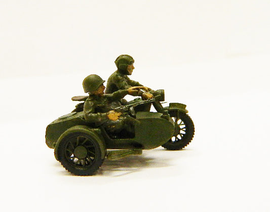 014 MAR.DAV NOT PAINTED SOVIET MOTORCYCLE AND SMG SIDECAR WWII  1/72