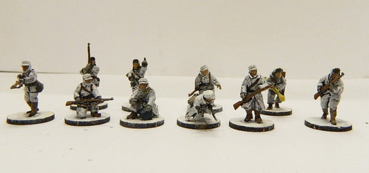 15 MAR.DAV NOT PAINTED FINNISH INFANTRY SQUAD  WWII  1/72