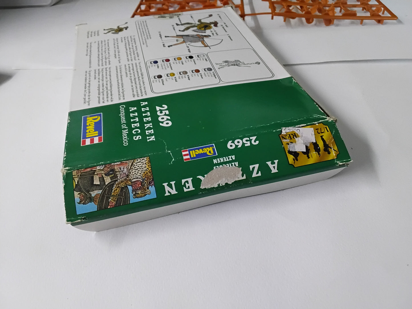 2569b REVELL 1/72 AZTEKEN SCATOLA DANNEGGIATA vedi foto