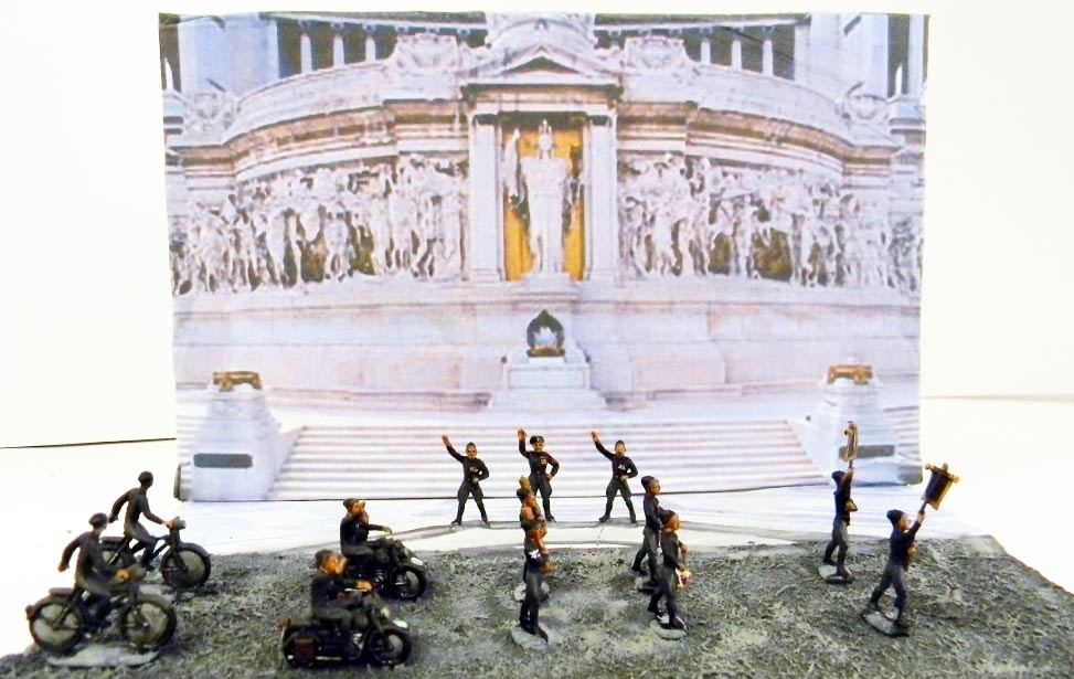 AP060 WATERLOO1815 MUSSOLINI E LA MARCIA SU ROMA SCALA 1/72