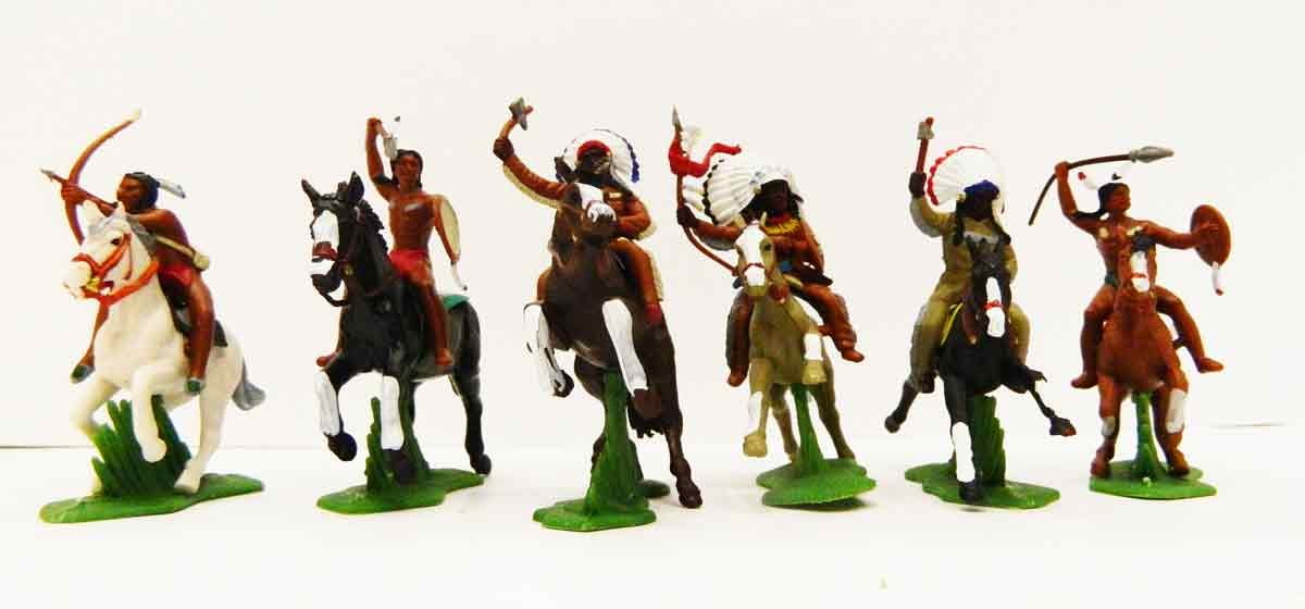 BRITAIN DSG BRIT007 INDIANI A CAVALLO DIPINTI SENZA SCATOLA 1/32
