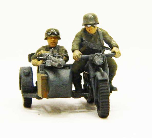 028P MAR.DAV PAINTED KUBELWAGEN MMG WWII 1/72