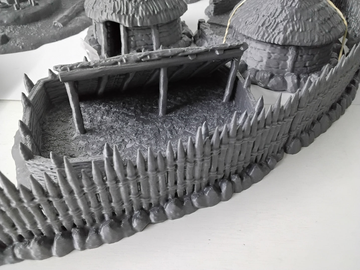 Es009 Celtic village Barbarian Huts 1/72