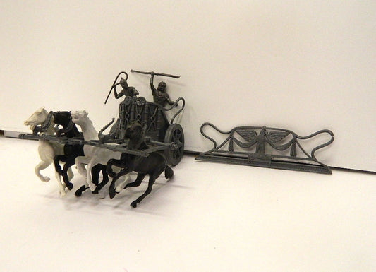 MARX 81 QUADRIGA ROMANA CON DUE FIGURE 1/32
