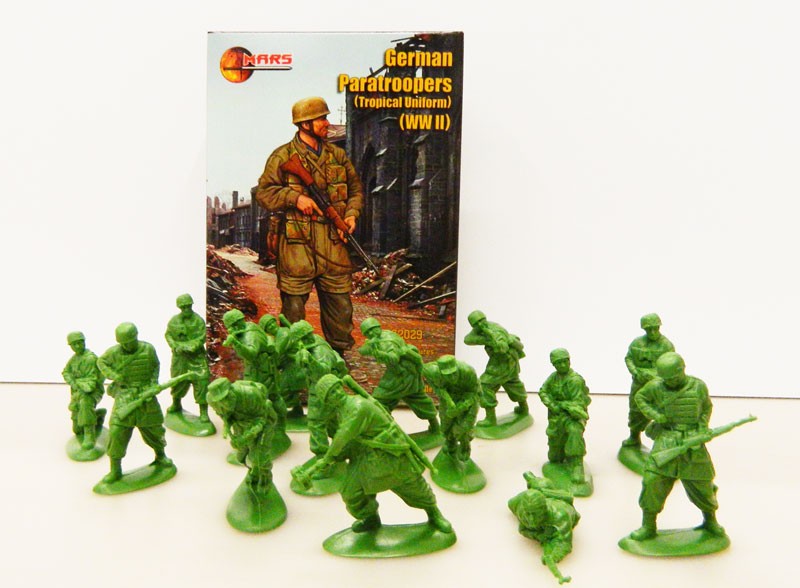 32029 MARS German Paratroopers ( tropical Uniform) WWII 1/32
