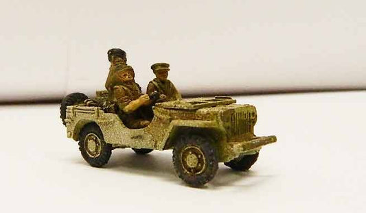 BRITJEEPA EWM EARLY WAR MINIATURES BRITISH ARMY RADIO JEEP WITH 3 CREW  1/72