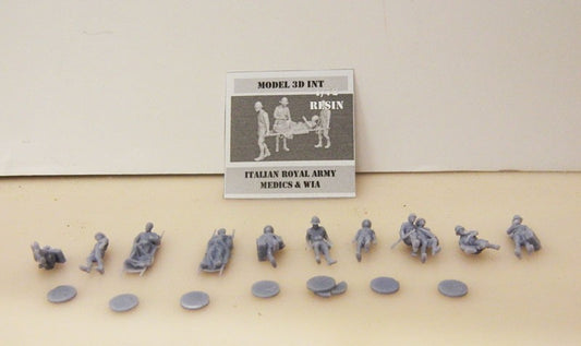 FLOR2 ITALIAN ROYAL ARMY MEDICS & WIA 1/72 MODEL 3D INT