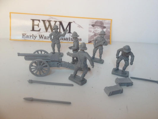 ITGUN6  EWM 1/72 65/17 field gun with tools, ammunition box’s and 5 crew